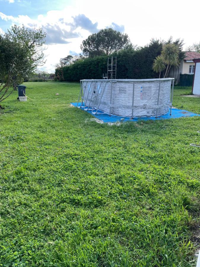 32 Parc Des Sports Chez Catherve Saint-Medard-de-Guizieres Exterior foto